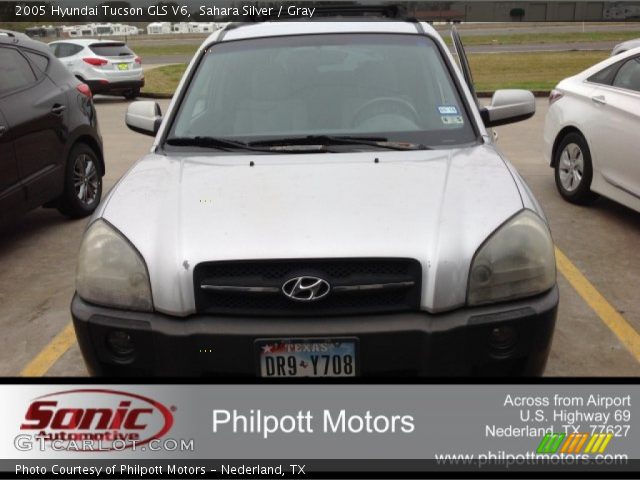 2005 Hyundai Tucson GLS V6 in Sahara Silver