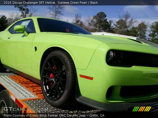2015 Dodge Challenger SRT Hellcat in Sublime Green Pearl