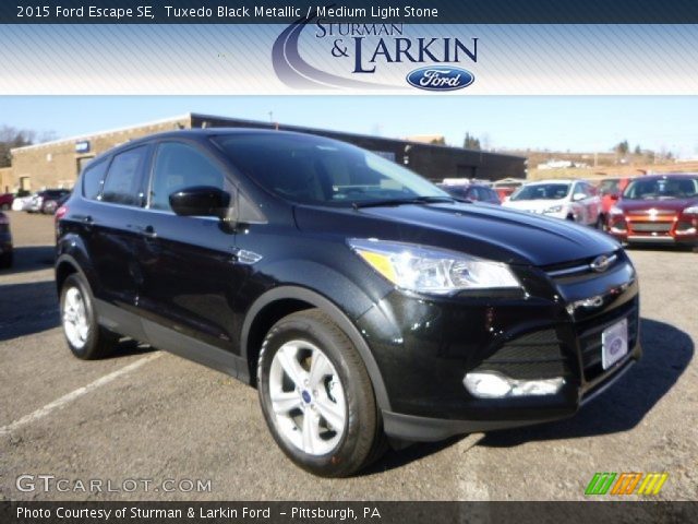 2015 Ford Escape SE in Tuxedo Black Metallic