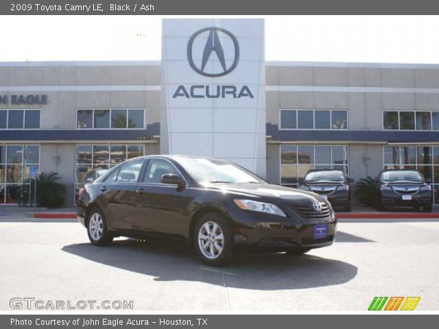 2009 Toyota Camry LE in Black