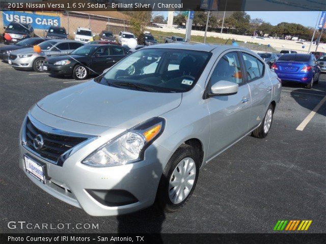 2015 Nissan Versa 1.6 SV Sedan in Brilliant Silver