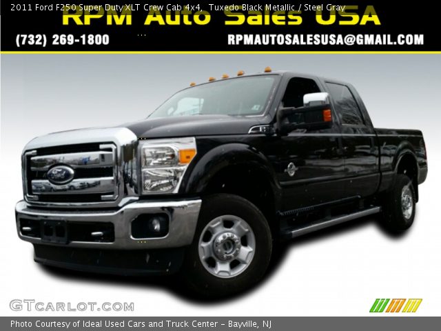 2011 Ford F250 Super Duty XLT Crew Cab 4x4 in Tuxedo Black Metallic
