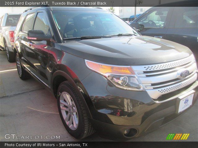 2015 Ford Explorer XLT in Tuxedo Black