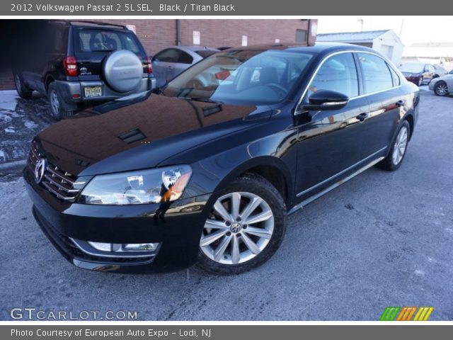 2012 Volkswagen Passat 2.5L SEL in Black