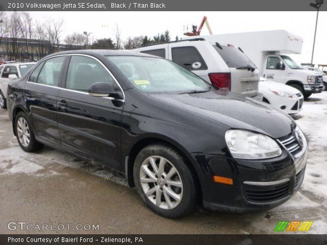 2010 Volkswagen Jetta SE Sedan in Black