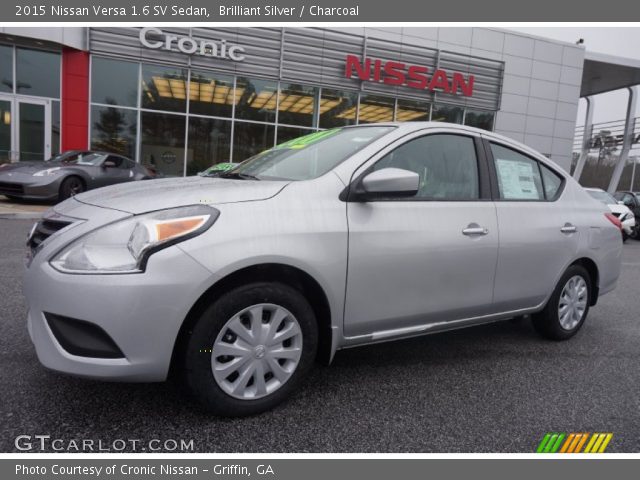 2015 Nissan Versa 1.6 SV Sedan in Brilliant Silver
