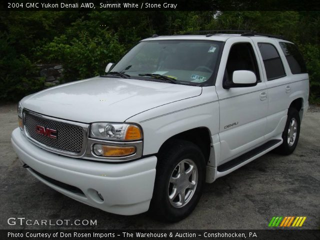 2004 GMC Yukon Denali AWD in Summit White