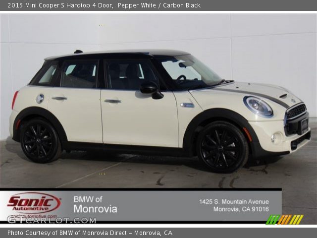 2015 Mini Cooper S Hardtop 4 Door in Pepper White