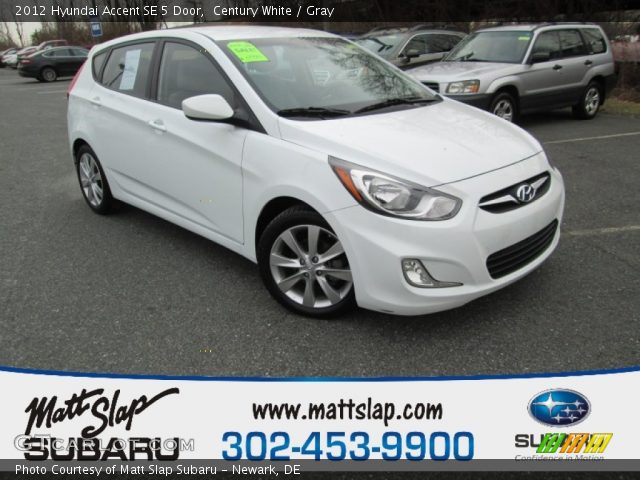 2012 Hyundai Accent SE 5 Door in Century White