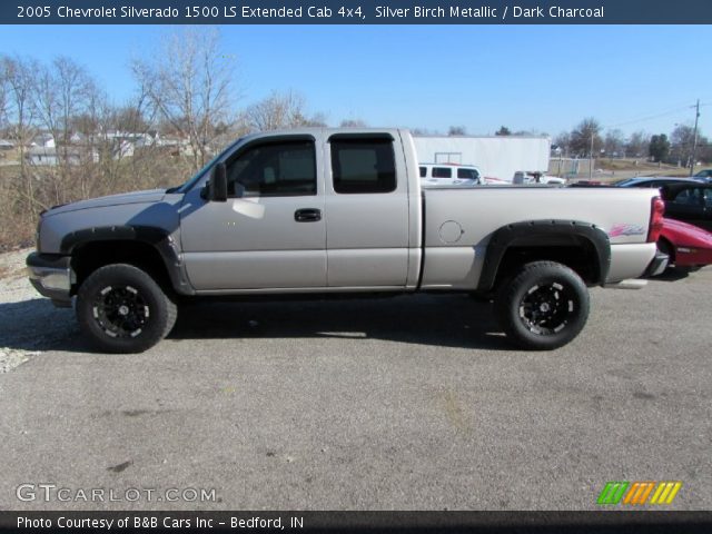 2005 Chevrolet Silverado 1500 LS Extended Cab 4x4 in Silver Birch Metallic