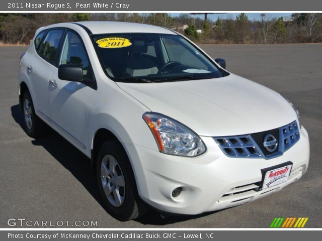 2011 Nissan Rogue S in Pearl White
