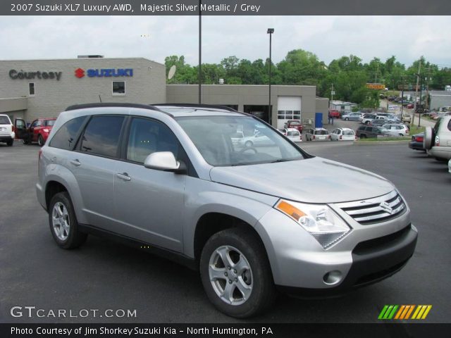 2007 Suzuki XL7 Luxury AWD in Majestic Silver Metallic