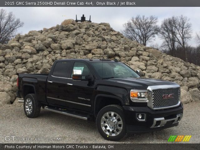 2015 GMC Sierra 2500HD Denali Crew Cab 4x4 in Onyx Black