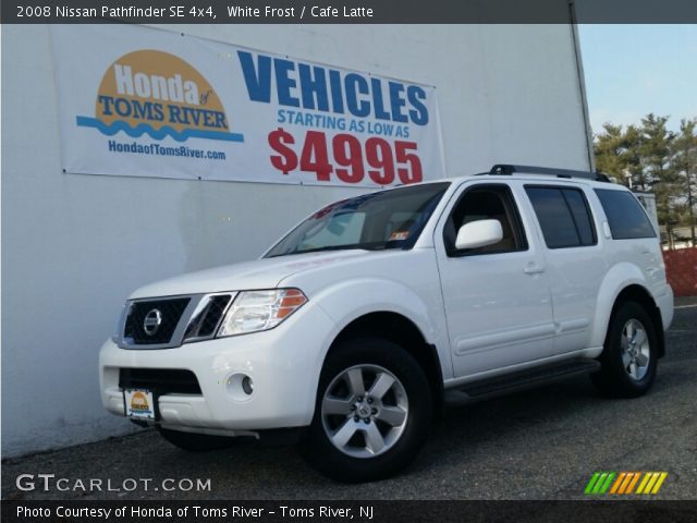 2008 Nissan Pathfinder SE 4x4 in White Frost