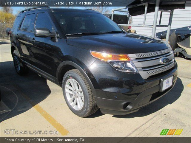 2015 Ford Explorer FWD in Tuxedo Black