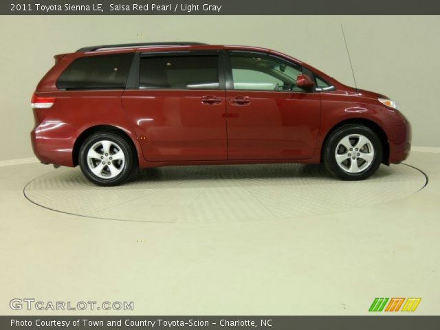 2011 Toyota Sienna LE in Salsa Red Pearl