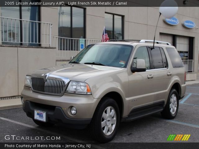 2005 Lincoln Aviator Luxury AWD in Light French Silk Metallic