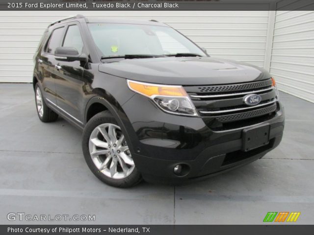 2015 Ford Explorer Limited in Tuxedo Black