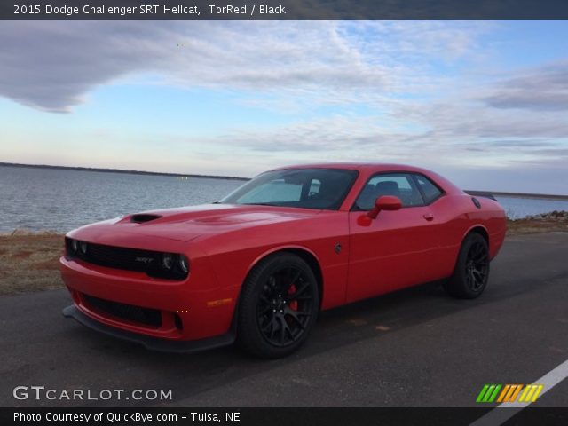 2015 Dodge Challenger SRT Hellcat in TorRed