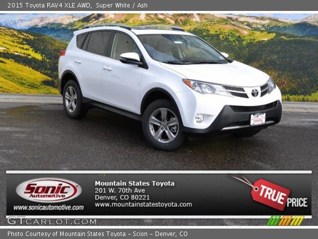 2015 Toyota RAV4 XLE AWD in Super White