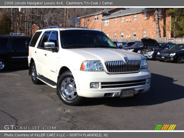 2006 Lincoln Navigator Luxury 4x4 in Cashmere Tri-Coat