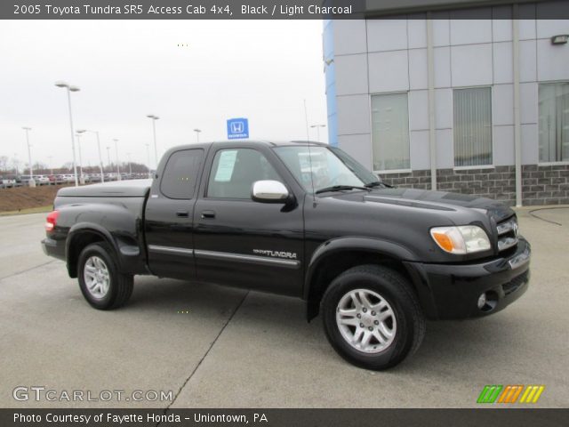 2005 Toyota Tundra SR5 Access Cab 4x4 in Black
