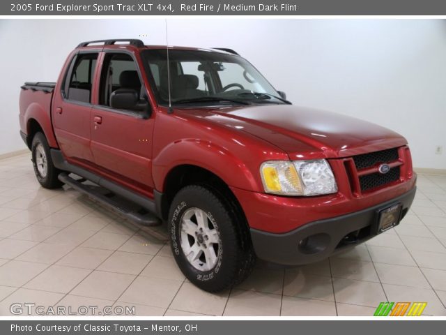 2005 Ford Explorer Sport Trac XLT 4x4 in Red Fire