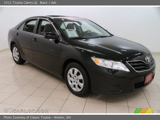 2011 Toyota Camry LE in Black