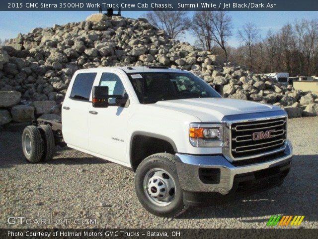 2015 GMC Sierra 3500HD Work Truck Crew Cab Chassis in Summit White