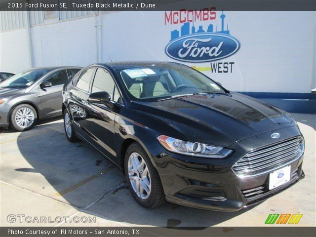 2015 Ford Fusion SE in Tuxedo Black Metallic