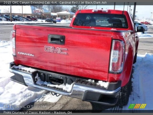 2015 GMC Canyon Extended Cab 4x4 in Cardinal Red