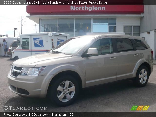 2009 Dodge Journey SXT in Light Sandstone Metallic