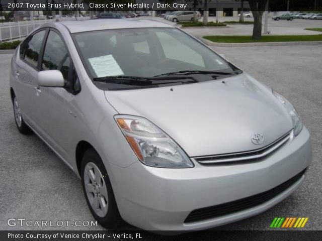 2007 Toyota Prius Hybrid in Classic Silver Metallic