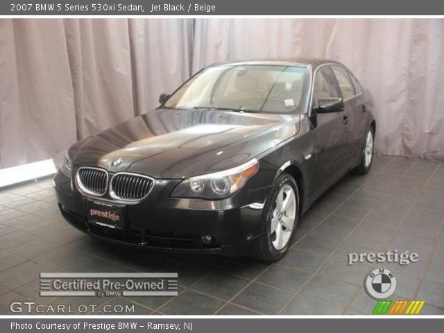 2007 BMW 5 Series 530xi Sedan in Jet Black