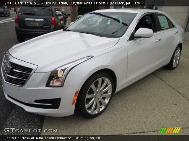 2015 Cadillac ATS 2.5 Luxury Sedan in Crystal White Tricoat