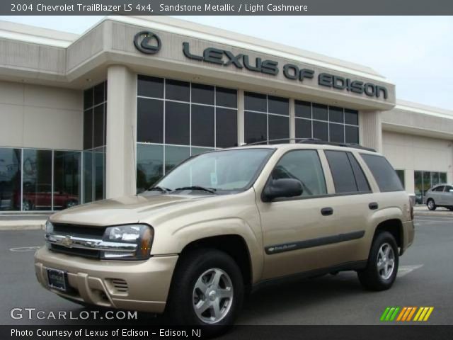2004 Chevrolet TrailBlazer LS 4x4 in Sandstone Metallic