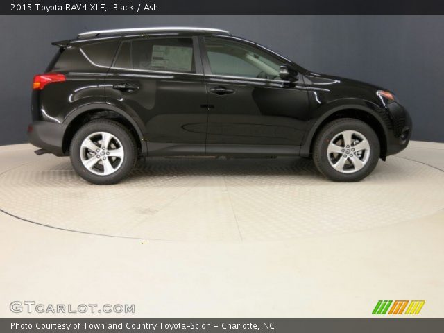 2015 Toyota RAV4 XLE in Black