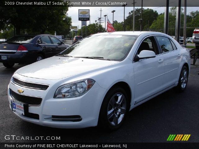 2009 Chevrolet Malibu LT Sedan in Summit White