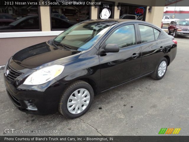 2013 Nissan Versa 1.6 S Sedan in Super Black