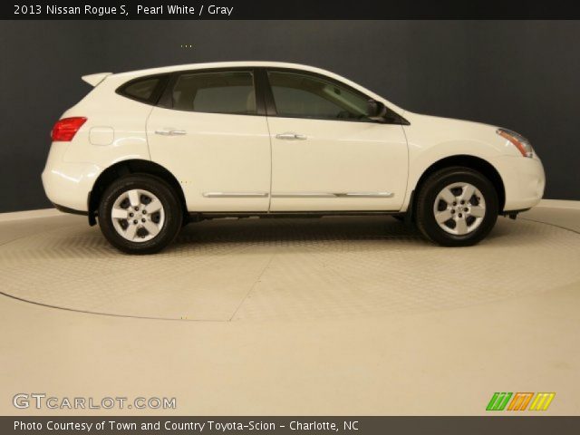 2013 Nissan Rogue S in Pearl White