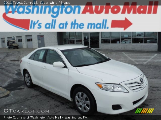 2011 Toyota Camry LE in Super White