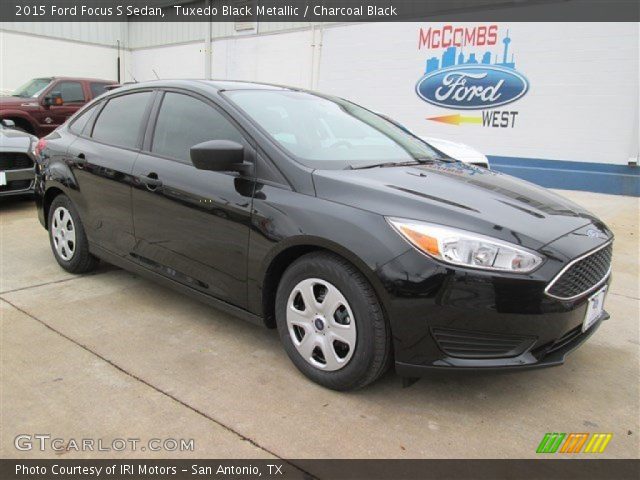 2015 Ford Focus S Sedan in Tuxedo Black Metallic
