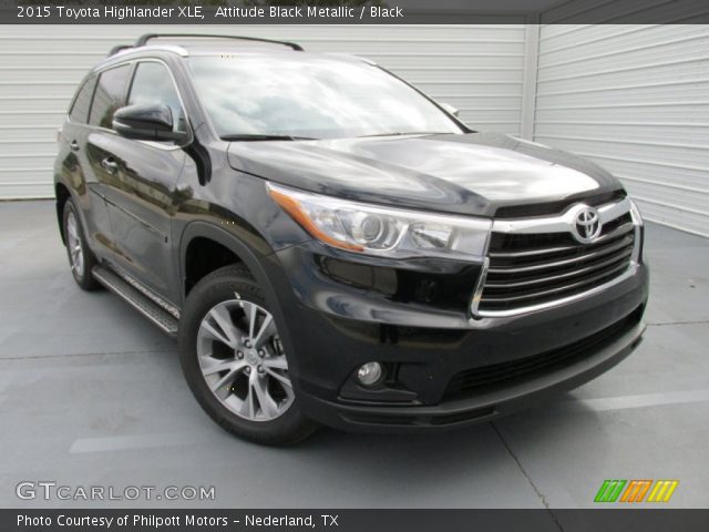 2015 Toyota Highlander XLE in Attitude Black Metallic
