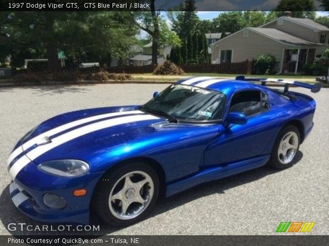 1997 Dodge Viper GTS in GTS Blue Pearl