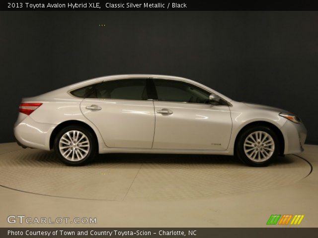 2013 Toyota Avalon Hybrid XLE in Classic Silver Metallic