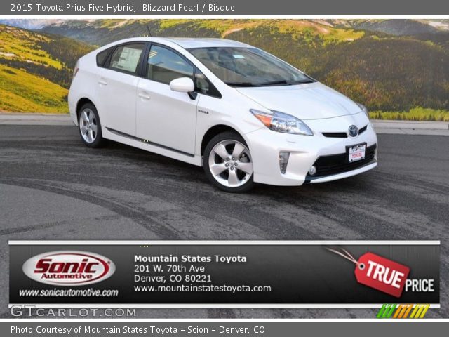 2015 Toyota Prius Five Hybrid in Blizzard Pearl