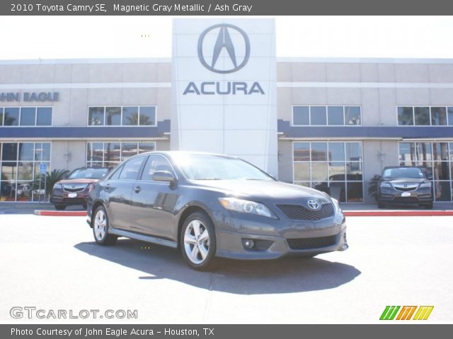 2010 Toyota Camry SE in Magnetic Gray Metallic