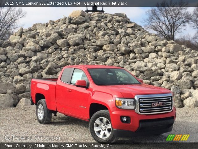 2015 GMC Canyon SLE Extended Cab 4x4 in Cardinal Red