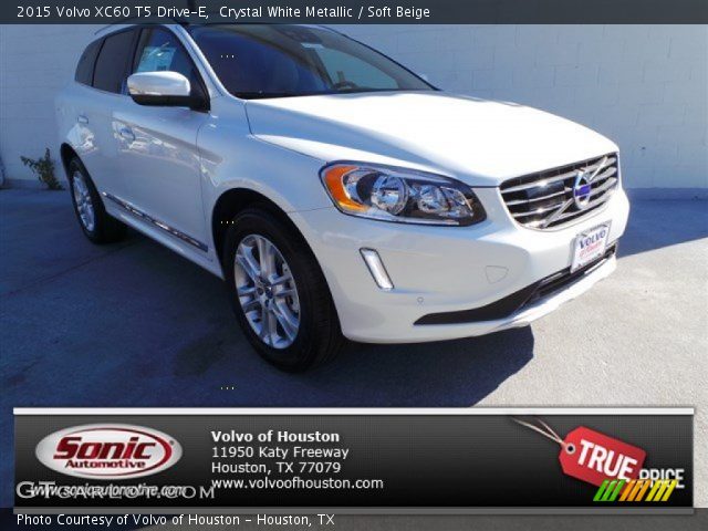 2015 Volvo XC60 T5 Drive-E in Crystal White Metallic