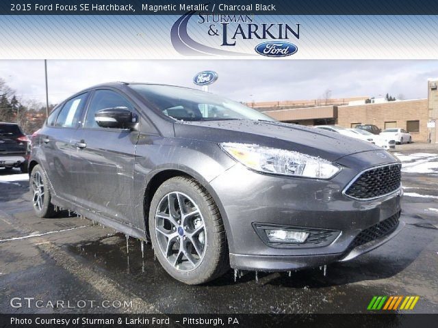 2015 Ford Focus SE Hatchback in Magnetic Metallic